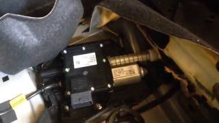 Citroen Grand C4 Picasso parking handbrake motor location [upl. by Gabrila]