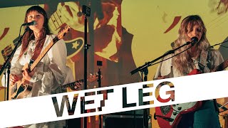 Wet Leg — Chaise Longue  StuBru LIVE LIVE  Studio Brussel [upl. by Neliac243]