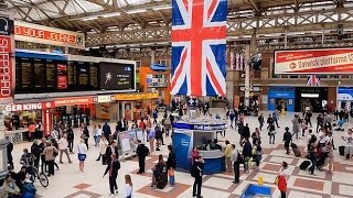 A Walk Through The London Victoria Station London England [upl. by Hildegarde]