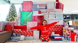 TIANA AND FAMILY OPENING CHRISTMAS PRESENTS 2018 Special [upl. by Asillem]