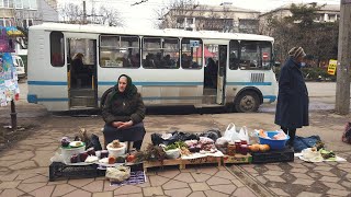 WHAT IS LIFE LIKE IN UKRAINE  Chernivtsi Ukraine [upl. by Nawud623]